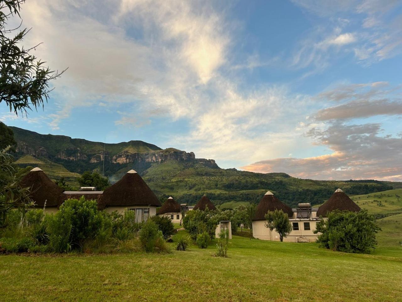 Sungubala Eco Camp Villa Бергвил Екстериор снимка